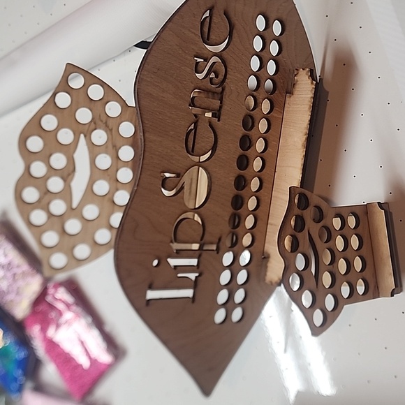 Lipsense - Picture 2 of 2